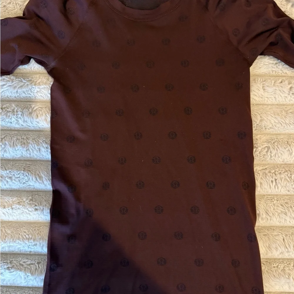 Lululemon Burgundy Logo-Print Long Sleeve Top – Size 6 - Picture 3 of 6